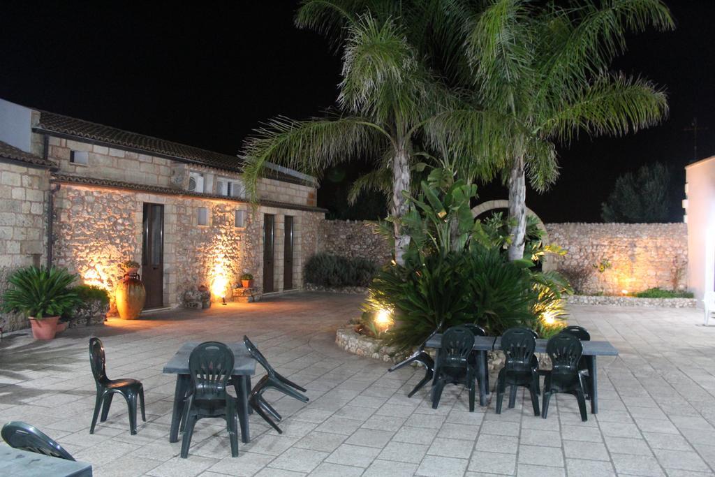 Azienda Agrituristica Masseria La Verna ปาตู ภายนอก รูปภาพ
