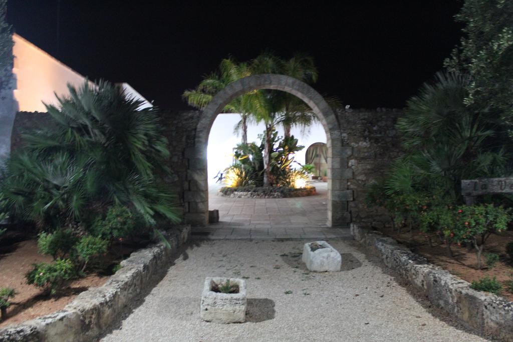 Azienda Agrituristica Masseria La Verna ปาตู ภายนอก รูปภาพ