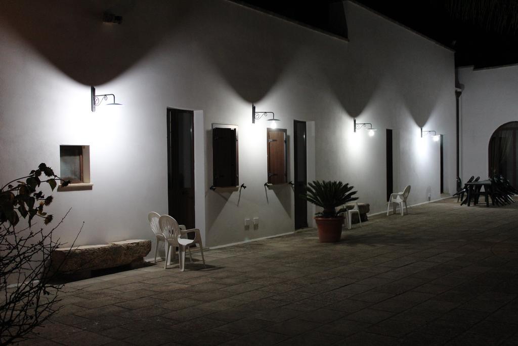 Azienda Agrituristica Masseria La Verna ปาตู ภายนอก รูปภาพ