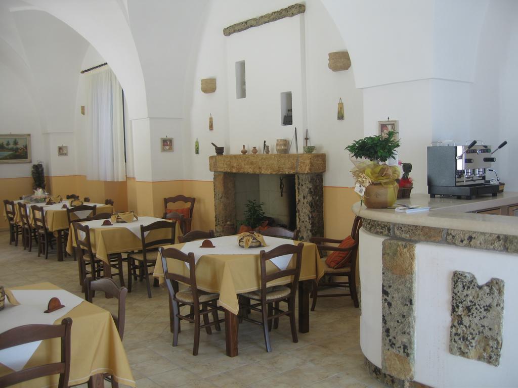Azienda Agrituristica Masseria La Verna ปาตู ภายนอก รูปภาพ